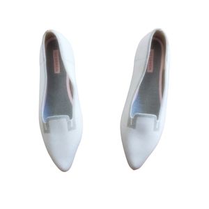 Vivaia gray pointed toe ballet flats with giesswein soles 39